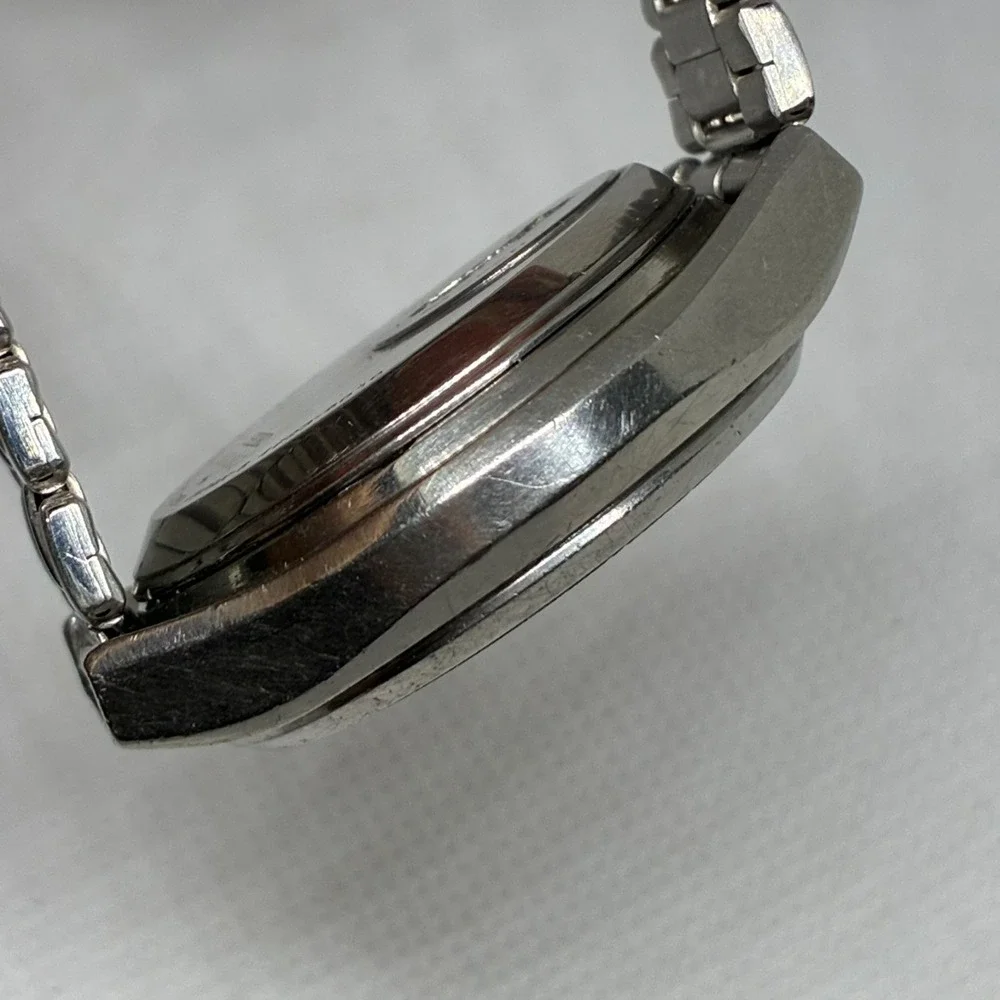 VTG Seiko Type II 4623-8010 Quartz Men Watch Silver Tone Pinstripe Dial Day Date